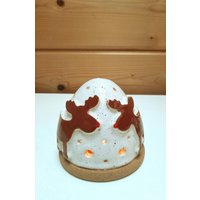 Getöpfertes Windlicht Mit Rentieren Im Schnee Getöpfertes Windlicht Mit Rentieren Im Schnee von WABISABIKeramik