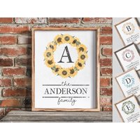 Letztes Namensschild, Familiennamen-Schild, Namensschild Personalisiert, Sonnenblumen-Dekor, Gerahmtes Rustikales Letztes Namensschild, Familiennamen-Schild, Namensschild Personalisiert, Sonnenblumen-Dekor, Gerahmtes Rustikales von WAIdecor