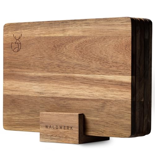 WALDWERK Frühstücksbrettchen 5er Set (23 x 16 x 1 cm) aus massiver Akazie - Frühstücksbrettchen Holz mit Ständer - 5 Schneidebretter aus Holz - Brettchen perfekt für Frühstück von WALDWERK