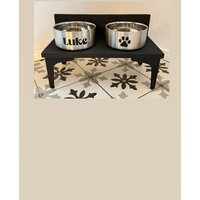Napf Schwarz Silber Futterstation Hundenapfständer Futternapf Hundenäpfe Futternapfhalter Hundebar Fressnapf Personalisierter Hund Napf Schwarz Silber Futterstation Hundenapfständer Futternapf Hundenäpfe Futternapfhalter Hundebar Fressnapf Personalisierter Hund von WALDundWUFFunikate