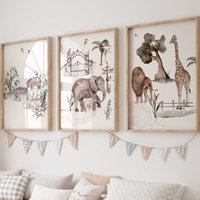 Tiere Im Zoo Wandbild 3Er Poster Set P816/Abenteuer Giraffe Löwe Hippo Elefant Kinderzimmer Deko Wandbilder Bilder Tiere Im Zoo Wandbild 3Er Poster Set P816/Abenteuer Giraffe Löwe Hippo Elefant Kinderzimmer Deko Wandbilder Bilder von WANDKIND