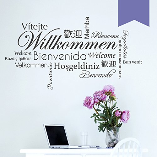 WANDKINGS Wandtattoo - Willkommen in verschiedenen Sprachen - 100 x 54 cm - Lavendel - Wähle aus 5 Größen & 35 Farben von WANDKINGS