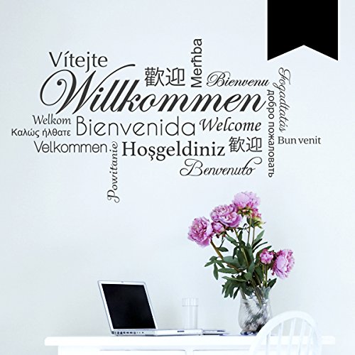WANDKINGS Wandtattoo - Willkommen in verschiedenen Sprachen - 120 x 68 cm - Schwarz - Wähle aus 5 Größen & 35 Farben von WANDKINGS