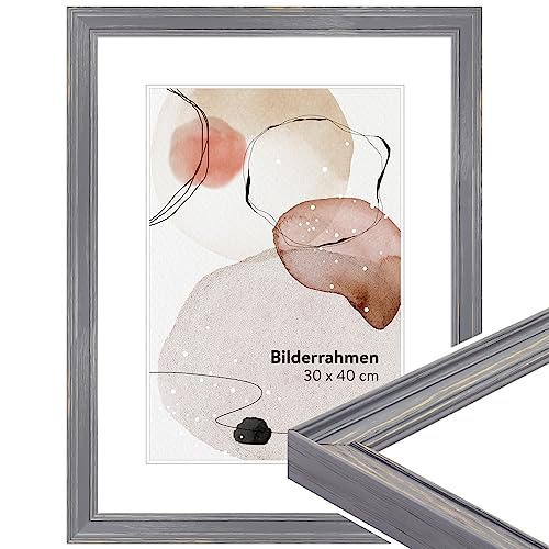 WANDStyle Bilderrahmen A4 Grau, gemasert, DIN A4 Bilderrahmen Holz Landhausstil 30x21 cm, Holzbilderrahmen, Posterrahmen zum Aufhängen, Rahmen 21x30 cm, Fotorahmen H470 - Made in Germany von WANDStyle