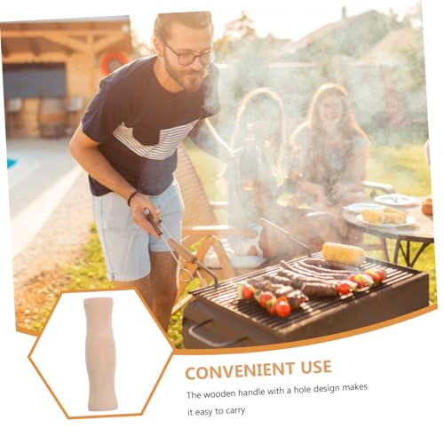WATIIFUFU 4 Stück Teiliges Grillbesteck Holzgriffe Hitzebeständig Rutschfest mit Loch Praktisch für Outdoor Kochen Camping Küchenzubehör Robuste Holzgriffe für Vielseitigen Einsatz WATIIFUFU 4 Stück Teiliges Grillbesteck Holzgriffe Hitzebeständig Rutschfest mit Loch Praktisch für Outdoor Kochen Camping Küchenzubehör Robuste Holzgriffe für Vielseitigen Einsatz von WATIIFUFU