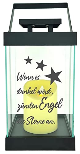 Edle Glas-Laterne mit LED-Kerze, Wenn es dunkel wird zünden Engel die Sterne an, Timer, 35cm hoch mit Bügel, 24,5x13x13cm, Batterie LED-Licht LED-Laterne LED-Lampe mit Text Spruch Trauer-Licht von WB wohn trends