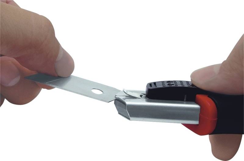 WEDO Cutter Cutter Auto-Load 18mm schwarz/rot von WEDO
