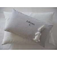 Kissen Streifen/Ökotex Mit Gestickten Namen Stern/Herz/Anker in Verschiedenen Farben von WEISSHEITshop