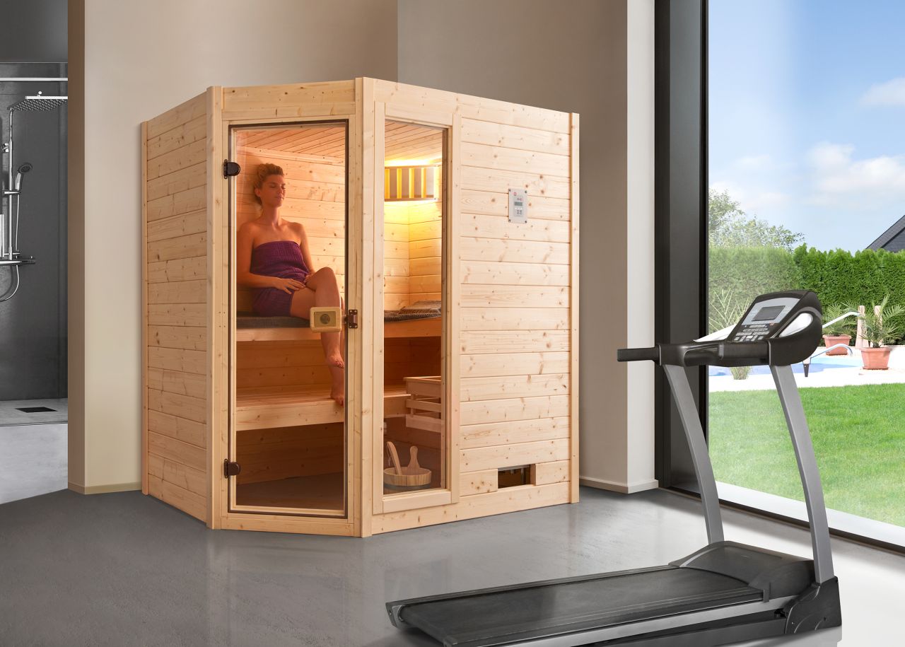 Weka Massivholzsauna Valida Eck 1 mit Glastür und Fenster von WEKA
