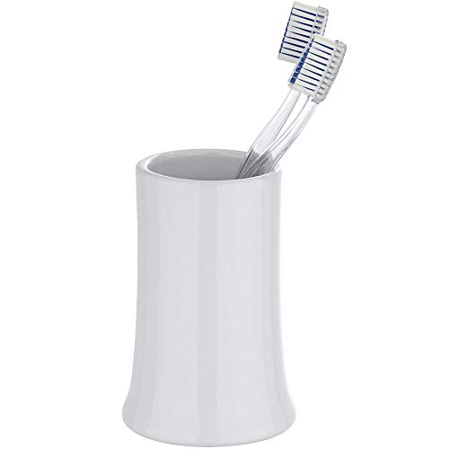 WENKO 21081100 Zahnputzbecher Slope Weiß - Zahnbürstenhalter für Zahnbürste und Zahnpasta, Keramik, 8 x 12 x 8 cm, Weiß WENKO 21081100 Zahnputzbecher Slope Weiß - Zahnbürstenhalter für Zahnbürste und Zahnpasta, Keramik, 8 x 12 x 8 cm, Weiß von WENKO