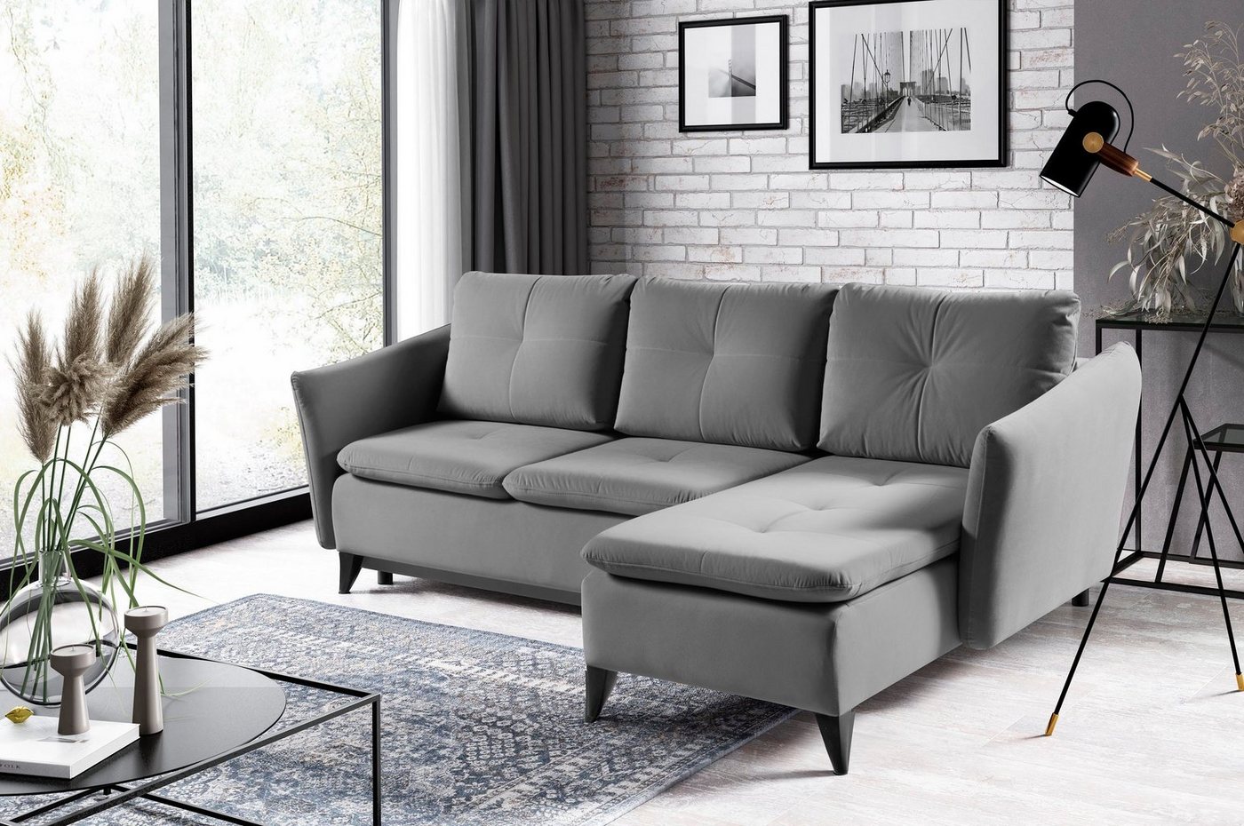 WERK2 Ecksofa Vesuv, Moderne Eckcouch mit losen Rückenkissen, Sofa mit Schlaffunktion von WERK2