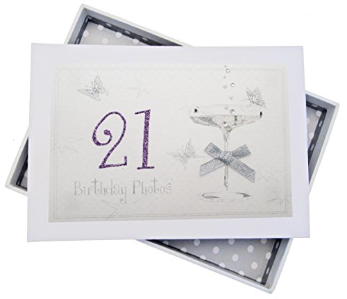 WHITE COTTON CARDS Fotos zum 21. Geburtstag, kleines Album, Coupé-Glas, Holz, weiß, 12.5x17.5x2.5 cm von WHITE COTTON CARDS