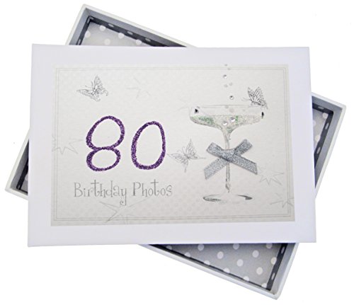 WHITE COTTON CARDS Fotos zum 80. Geburtstag, kleines Album, Coupé-Glas, Holz, weiß, 12.5x17.5x2.5 cm von WHITE COTTON CARDS