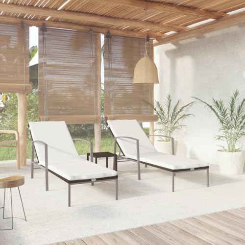 2 Pcs Brown Poly Rattan Sun Loungers with Adjustable Backrest & Side Table, Outdoor Pool Garden Patio Furniture Set, Comfortable Lounge Chairs with Cream Cushions, Steel Frame, Easy to Clean von WHOPBXGAD
