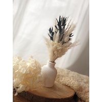 Herbstdekoration "Creme-Grün" L Raysin Vase Mit Kleinem Trockenblumenstrauß Pampasgrass Ltischdeko in Naturtönen Muttertagsgeschenk von WIESENWUNDER