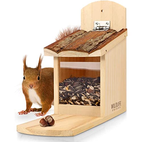 WILDLIFE FRIEND I Eichhörnchen Futterhaus stabil aus Massivholz mit Rindendach - Wetterfest, Futterstation zum Eichhörnchen füttern, Eichhörnchenfutterhaus - utterstation für eichhörnche von WILDLIFE FRIEND
