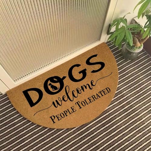 Lustige halbrunde Fußmatte mit Aufschrift "Dogs Welcome People Tolerated", halbrund, Eingangsmatte mit strapazierfähiger, rutschfester Unterseite, 74,9 x 43,2 cm Lustige halbrunde Fußmatte mit Aufschrift "Dogs Welcome People Tolerated", halbrund, Eingangsmatte mit strapazierfähiger, rutschfester Unterseite, 74,9 x 43,2 cm von WINZNOF