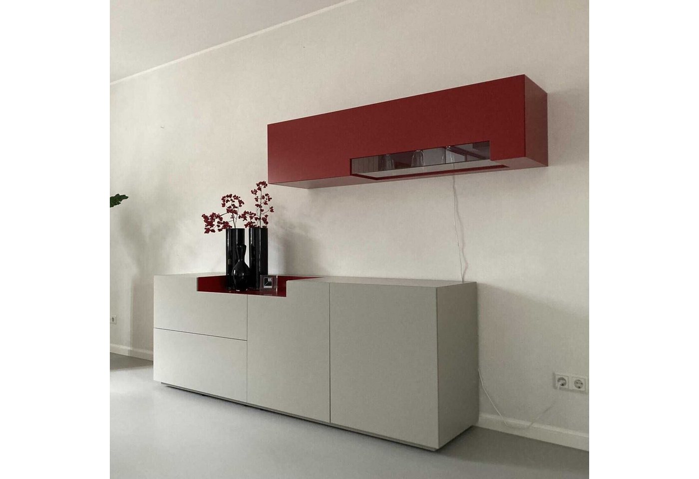 WK WOHNEN Sideboard Sideboard Corna Lack Matt Pearl mit Hängevitrine und 2 LED-Spots WK WOHNEN Sideboard Sideboard Corna Lack Matt Pearl mit Hängevitrine und 2 LED-Spots von WK WOHNEN