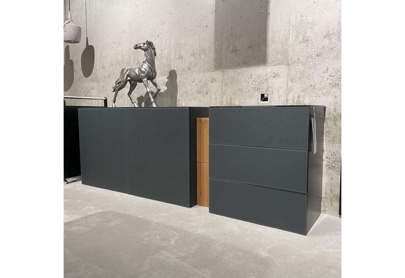 WK WOHNEN Sideboard Sideboard WK 430 Majestro Lack Matt Dunkelgrau Wildeiche Furniert WK WOHNEN Sideboard Sideboard WK 430 Majestro Lack Matt Dunkelgrau Wildeiche Furniert von WK WOHNEN