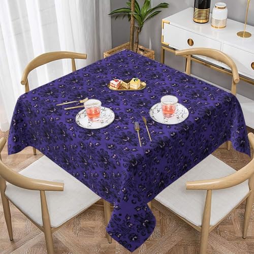 WKSGDSG Wasserdichte, quadratische Tischdecke, auslaufsicher und knitterfrei, dekorative Tischdecke für Esstisch, Küche, Party, Spukhaus, Tischdecken für Esszimmer, 152 x 152 cm WKSGDSG Wasserdichte, quadratische Tischdecke, auslaufsicher und knitterfrei, dekorative Tischdecke für Esstisch, Küche, Party, Spukhaus, Tischdecken für Esszimmer, 152 x 152 cm von WKSGDSG