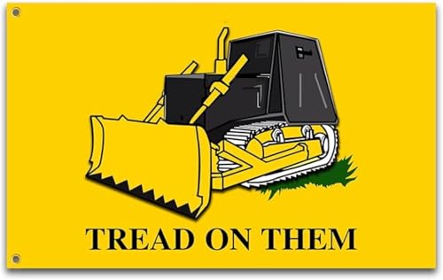 Tread On Them Killdozer-Flagge, 60 x 91 cm, lustige Meme-Flaggen, Banner, lebendige Farben, doppelt genäht mit 2 Messingösen, für Bar, Garten, Straße, Fitnessstudio, Büro, Innen- und Außenbereich Tread On Them Killdozer-Flagge, 60 x 91 cm, lustige Meme-Flaggen, Banner, lebendige Farben, doppelt genäht mit 2 Messingösen, für Bar, Garten, Straße, Fitnessstudio, Büro, Innen- und Außenbereich von WNOHDSTT