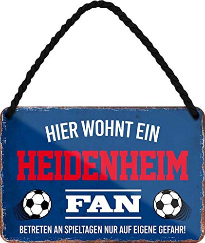 Hier wohnt ein Heidenheim Fan Fußball 18 x 12 cm Blechschild Hängeschild HS18 von WOGEKA ART