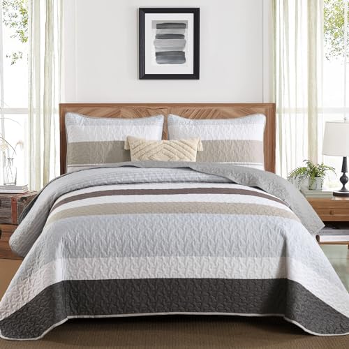 WONGS BEDDING Tagesdecke 240x260 Grau Braun Bettüberwurf Schlieren Decke Steppdecke 3 teilig Doppelbett Gesteppt Bettdecke Mikrofaser Wohndecke mit 2 Kissenbezug 50x75 für Schlafzimmer Sofaüberwurf WONGS BEDDING Tagesdecke 240x260 Grau Braun Bettüberwurf Schlieren Decke Steppdecke 3 teilig Doppelbett Gesteppt Bettdecke Mikrofaser Wohndecke mit 2 Kissenbezug 50x75 für Schlafzimmer Sofaüberwurf von WONGS BEDDING