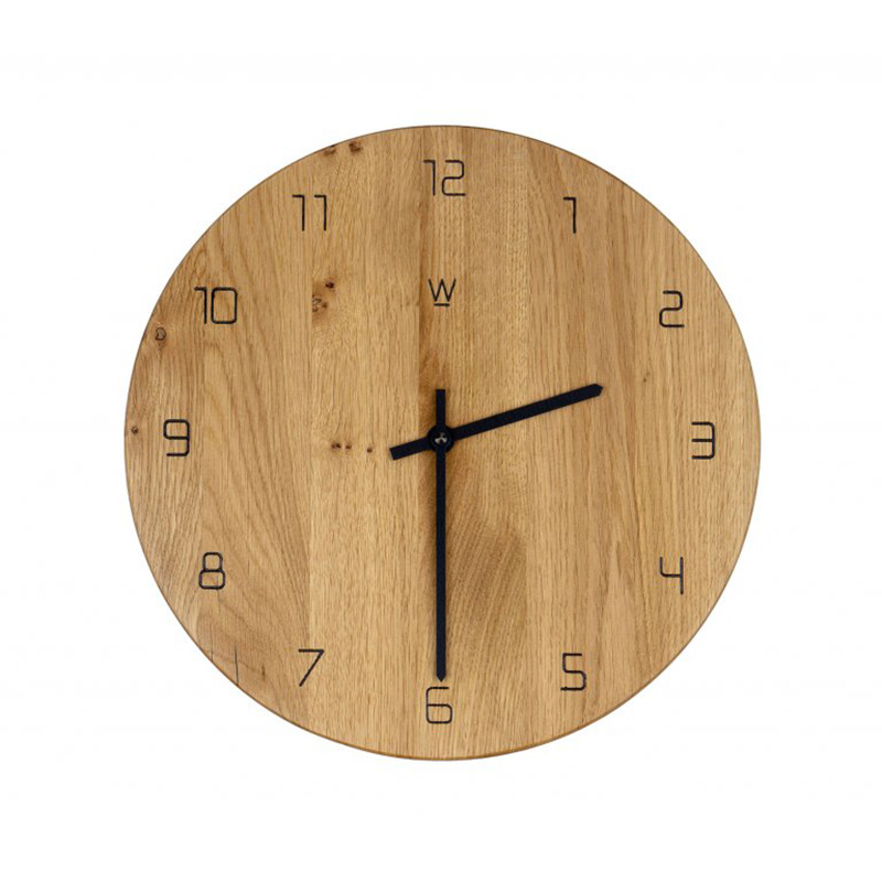 Wanduhr Ottawa aus Massivholz Eiche von WOODED