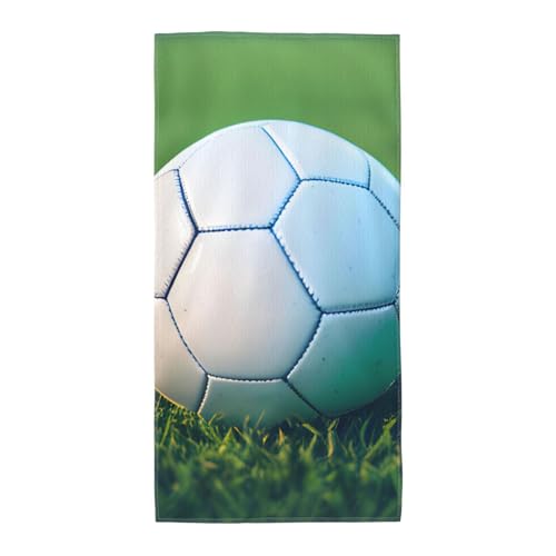 WOmeng Badetuch mit grünem Fußball-Motiv, atmungsaktiv, schnelltrocknend, für Strand, Camping, Pool, Fitnessstudio, Reisen, Urlaub, vielseitig einsetzbar von WOmeng