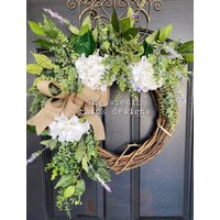 Frühlingskranz | Türkränze Geschenke Tür Dekor Hortensien Kränze Einfach Grüner Eukalyptuskranz Neutraler Kranz von WREATHCHICKDESIGN