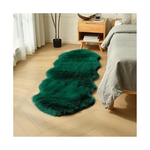Shaggy Fur Rug Bedroom Soft Fluffy Faux Area Rugs Washable Plush Bedside Carpet for Living Room Sofa Decor für Wohnzimmer(Deep Green,80x200cm) von WSQHAO