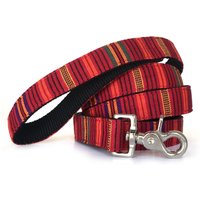 Handgewebte Hundeleine Aus Rot Gestreiftem Ikat Stoff von WagglesandCompany