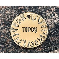 Hundemarke Personalisiert Für Hunde, Großer Metall-Hunde-Id-Tag, Handgestempelter Hundeanhänger Mit 2 Telefonnummern Oder Adresse von WaggyPooch