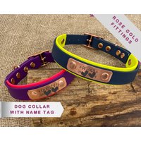 Personalisiertes Hundehalsband Mit Namensschild, Handgefertigtes Handgestempeltem Id-Tag Inkl. Telefonnummer, Rosegoldene Steckschließe von WaggyPooch