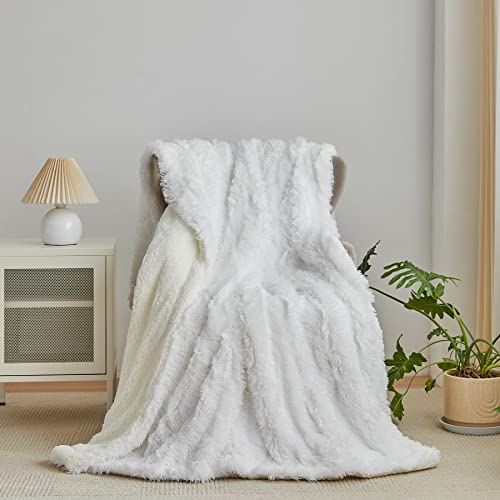 Wajade Kunstfelldecke – Sherpa Schafdecke – Comfort fleecedecke – wolldecke Couch und Bett Decken– 130 x 160 cm – Cremeweiß von Wajade