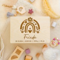 Verzierter Regenbogen Mit Blumen Und Herz | Erinnerungskiste Baby Als Geschenk Zur Geburt Oder Taufe Gravierte Erinnerungsbox Aus Holz von WaldWichtShop