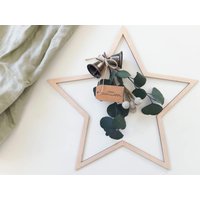 Weihnachtlicher Holzstern Mit Eukalyptus, Weihnachtsdekoration, Wandbehang Stern Weihnachten von WaldundWieseLaedchen