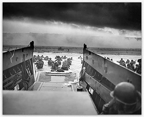 WWII Poster D Day Landing at Normandy Beach World War 2 Poster (40cm x 50cm) von WallBUddy