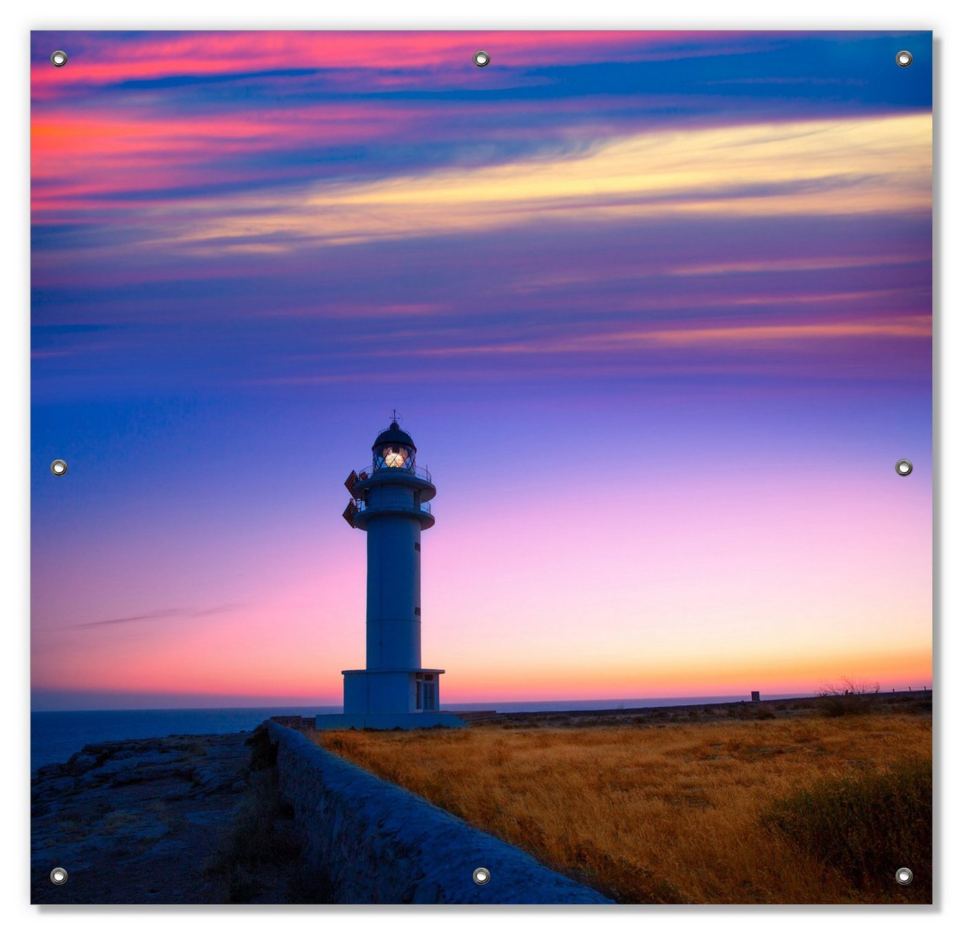 Sonnenschutz Leuchtturm am Abend auf den Balearen Malerischer Himmel, Wallario, blickdicht, mit Saugnäpfen, wiederablösbar und wiederverwendbar von Wallario