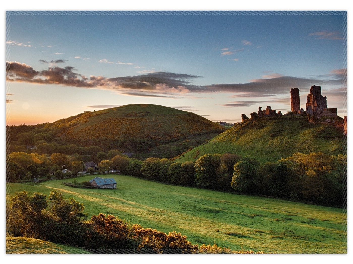 Teppich Schlosspanorama in England bei Sonnenaufgang, Wallario, rechteckig, rutschfest von Wallario