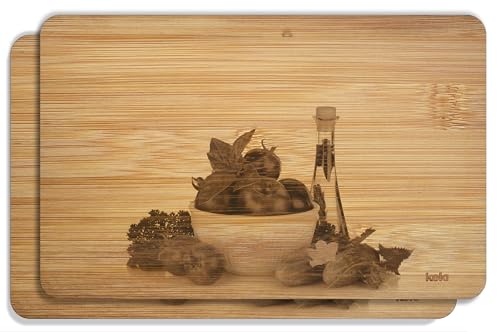Wallario 2er Set Frühstücksbrettchen aus Holz, Holzunterlage, Holzbrettchen Frische Salatzutaten mit Kräuter-Öl - Tomaten, Gurke, Petersilie, Größe 22 x 14 cm Wallario 2er Set Frühstücksbrettchen aus Holz, Holzunterlage, Holzbrettchen Frische Salatzutaten mit Kräuter-Öl - Tomaten, Gurke, Petersilie, Größe 22 x 14 cm von Wallario