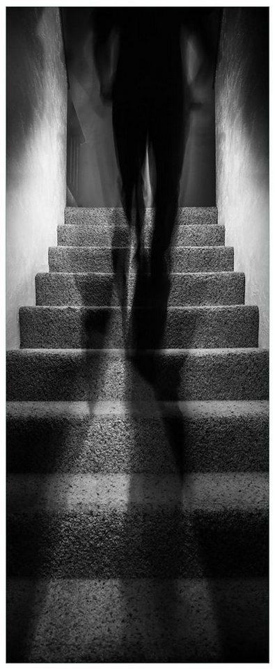 Wallario Acrylglasbild, Mysteriöse Treppe mit Schattenfigur - Schwarzweiß, in verschiedenen Ausführungen von Wallario