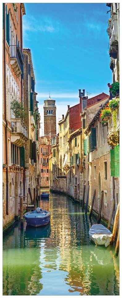 Wallario Acrylglasbild, Urlaub in Venedig Kanal zwischen bunten Häusern, in verschiedenen Ausführungen von Wallario