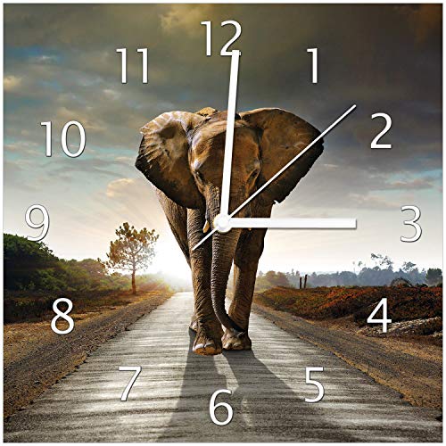 Wallario Design-Wanduhr Elefant bei Sonnenaufgang in Afrika aus Glas, Motiv-Uhr Größe 30 x 30 cm, weiße Zeiger von Wallario