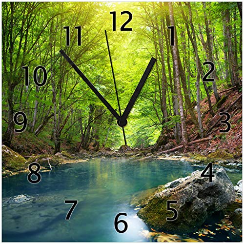 Wallario Design-Wanduhr Klarer See im Wald aus Glas, Motiv-Uhr Größe 30 x 30 cm, Schwarze Zeiger von Wallario