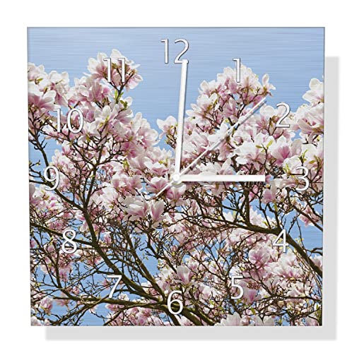 Wallario Design Wanduhr Schöne rosa Magnolien-Blüten vor blauem Himmel aus Aluverbund, Alu-Uhr Größe 30 x 30 cm, weiße Zeiger mit Metalloptik von Wallario