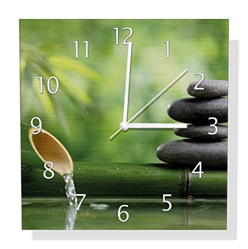 Wallario Design Wanduhr Steinstapel und Bambus auf dem Wasser aus Aluverbund, Alu-Uhr Größe 30 x 30 cm, weiße Zeiger mit Metalloptik von Wallario