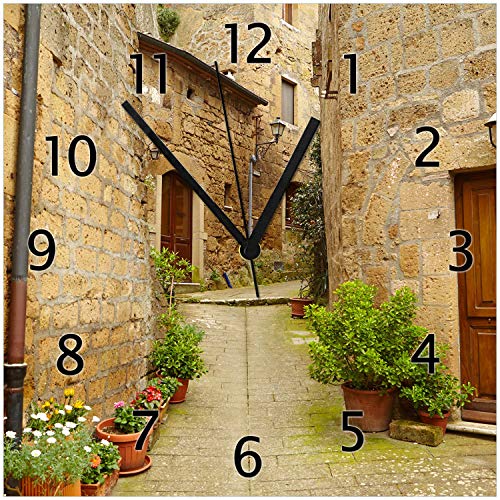 Wallario Design-Wanduhr Weg durch die Altstadt - Toskana in Italien aus Glas, Motiv-Uhr Größe 30 x 30 cm, Schwarze Zeiger von Wallario