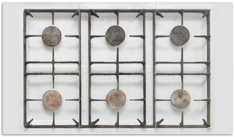 Wallario Herd-Abdeckplatte Alter Gasherd, ungeputzt und dreckig, ESG-Sicherheitsglas, (Glasplatte, 3 tlg., inkl. 5mm Noppen), verschiedene Größen von Wallario