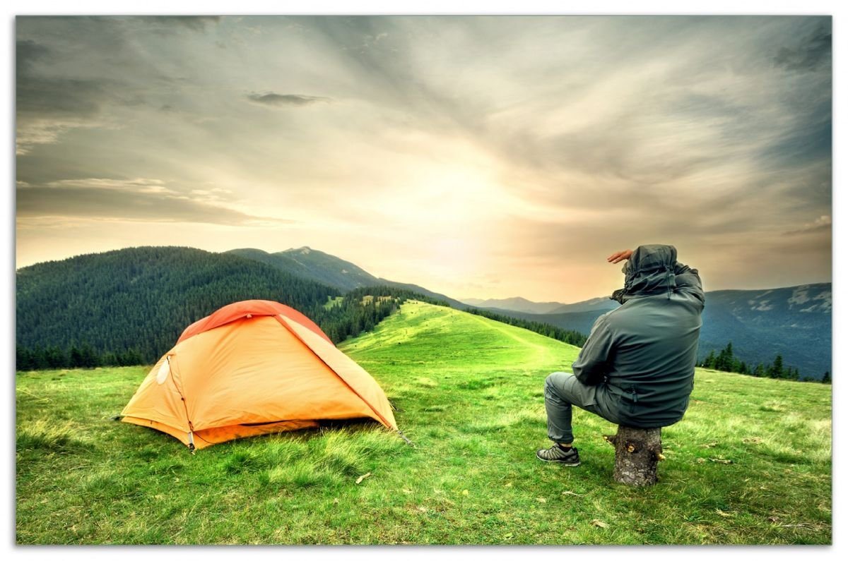 Wallario Herd-Abdeckplatte Camping in den Bergen, ESG-Sicherheitsglas, (Glasplatte, 1 tlg., inkl. 5mm Noppen), verschiedene Größen von Wallario